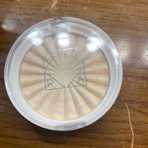 Ofra Star island highlighter